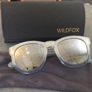 Wild fox sunglasses silver and blue gradient